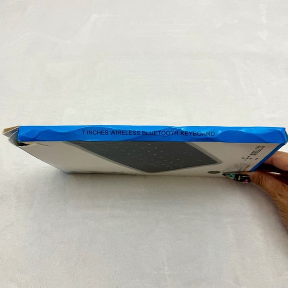 Bluetooth Keyboard for Phones & Tablets 7" Wireless Black - Picture 9 of 9